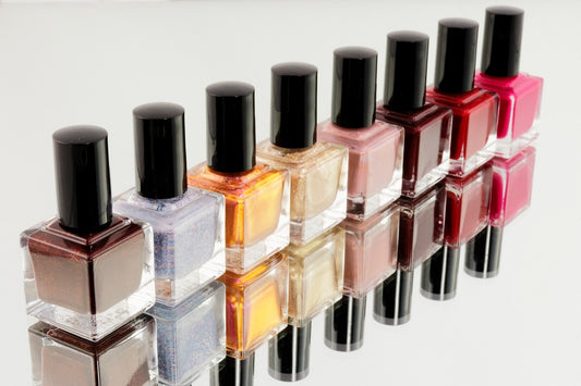 I 5 Colori di Tendenza per una Manicure Perfetta