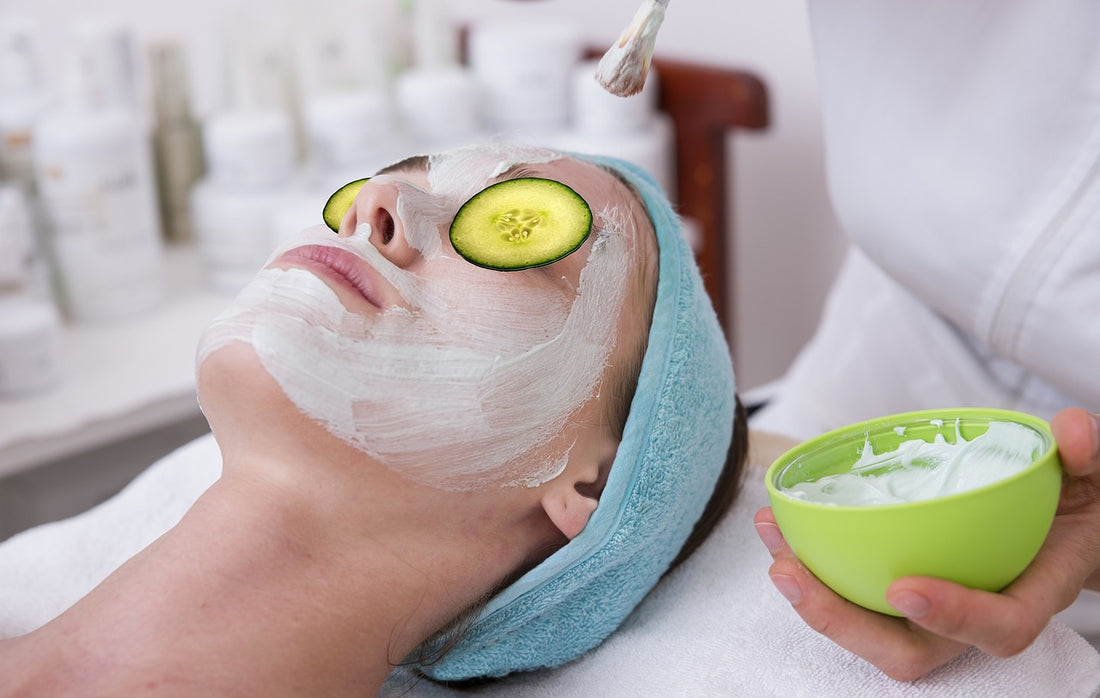 Curare la Pelle del Viso con Elementi Naturali: Un Approccio Delicato e Sostenibile